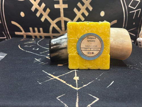 Álfheim's Scrub vanilla sugar wax melts, handmade by Midgard Artistry