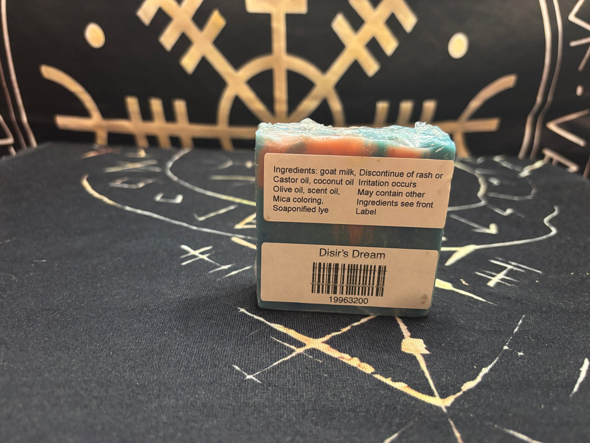 Dísir's Dream berries and cream goat milk soap by Midgard Artistry, photo 2