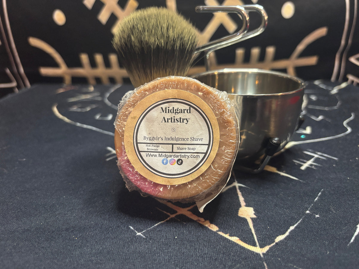 Byggvir's Indulgence brownie shave soap by Midgard Artistry